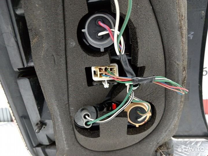 Фонарь задний для Toyota Prius 2 (XW20) 8155147090