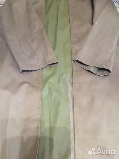 Плащ прорезиненный