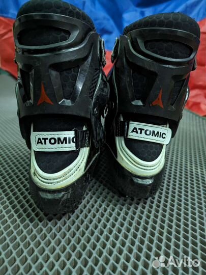 Лыжные ботинки atomic redster