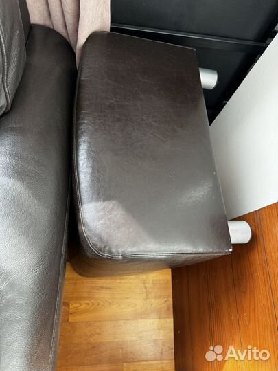 Кожаный диван юстад