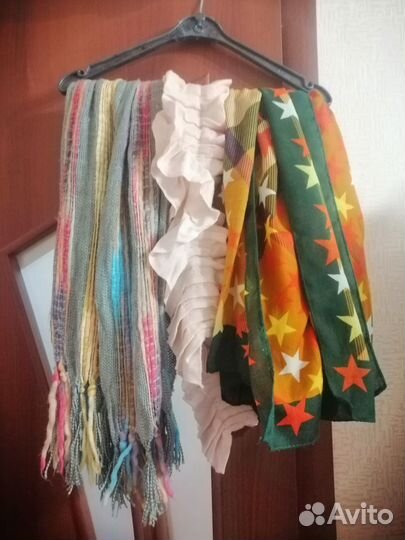 Шарфы женские, палантины