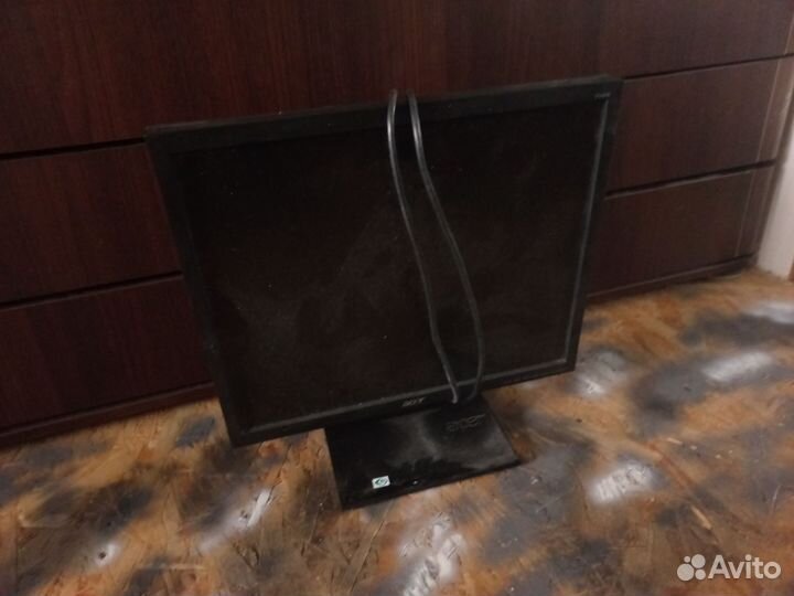 Монитор Acer v193