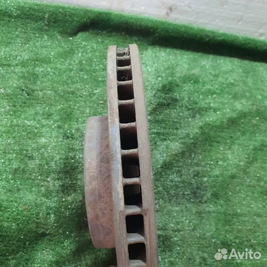 Тормозной диск передний Opel Omega B