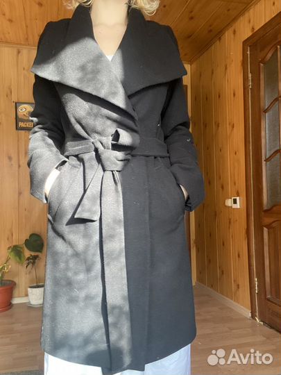 Пальто женское черное 40-42 размер