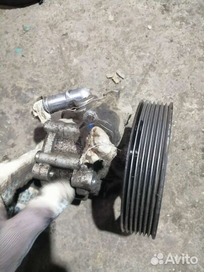 Насос гур Renault Duster 2.0