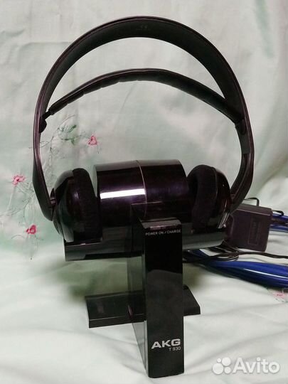 Наушники AKG