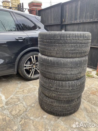 Continental ContiCrossContact Winter 295/35 R21