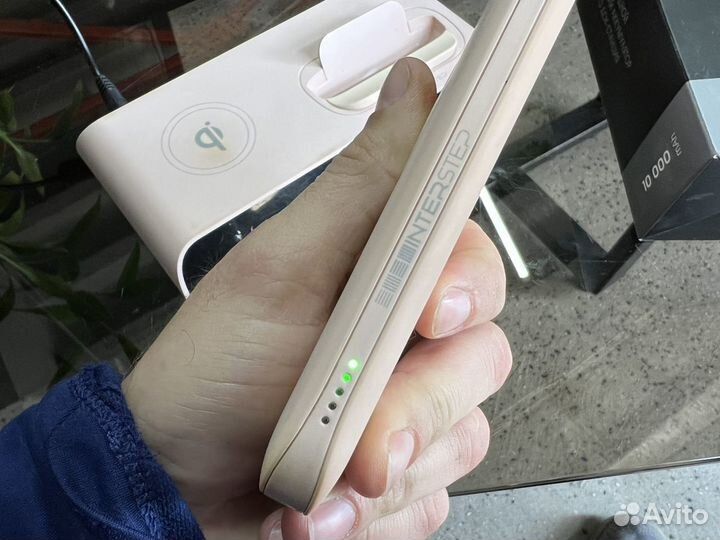 Беспроводной внешний аккумулятор Interstep