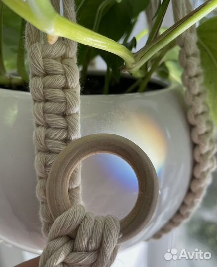 Кашпо подвесное для цветов (макраме)