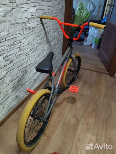 Трюковой велосипед бмх
