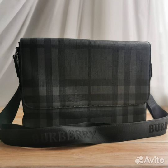 Сумка через плечо burberry