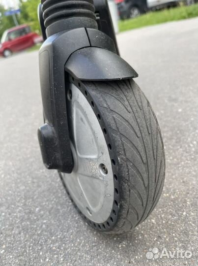 Электросамокат Ninebot Kickscooter ES4