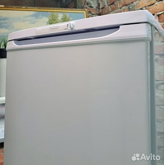 Холодильник Бирюса 120x47x55см