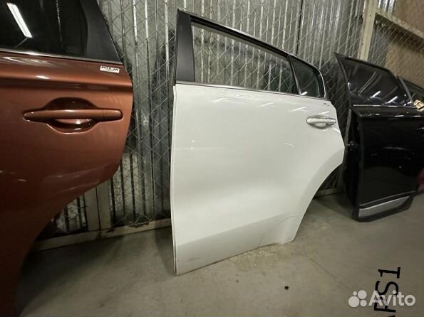 Дверь задняя левая Киа Спортейдж 4 QL Оригинал