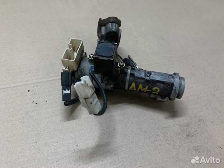 Замок зажигания toyota carina AT192