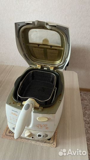 Фритюрница Philips Cucina HD6155