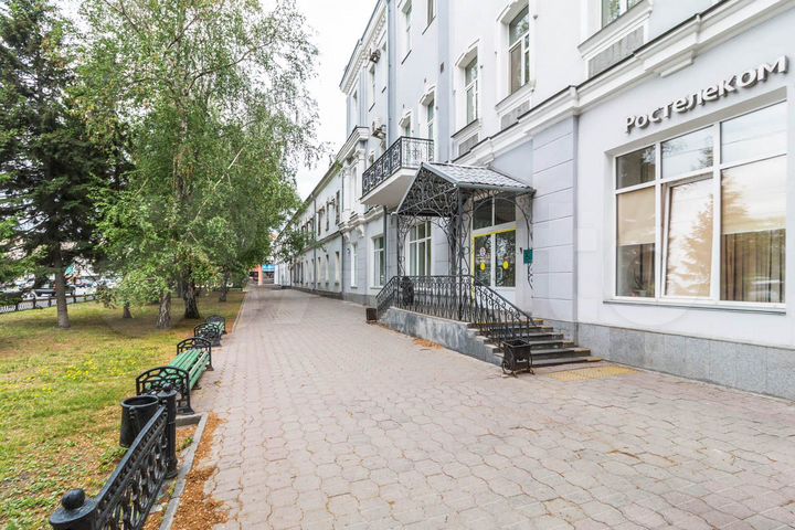 Офисы в центре до 2450 м²