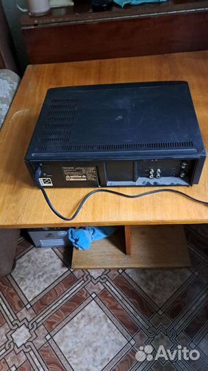 Видеомагнитофон aiwa