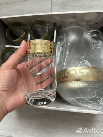 Графин и стаканы