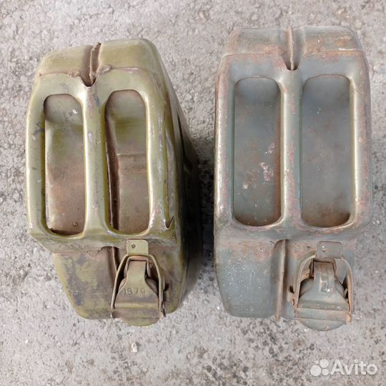 Канистра металлическая, железная 20 литров