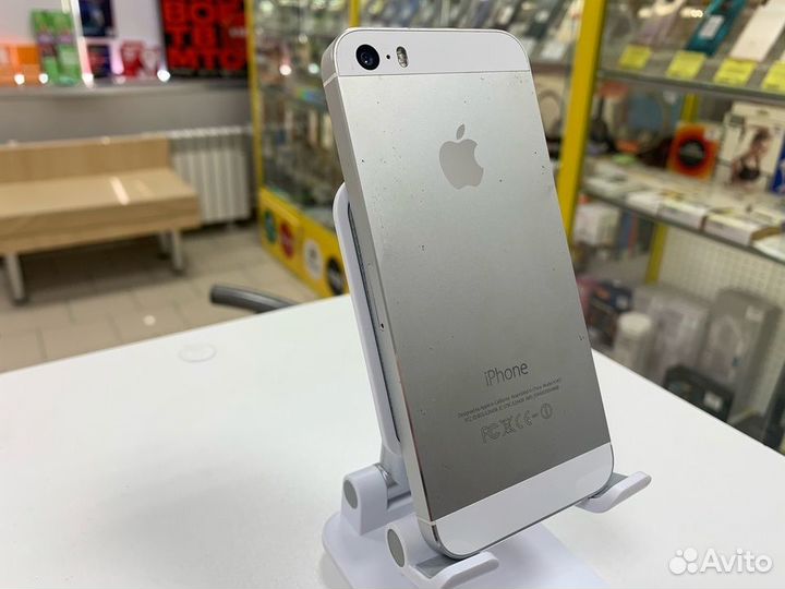 Apple iPhone 5S 16Gb (серебро)