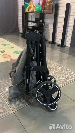 Прогулочная коляска carello bravo