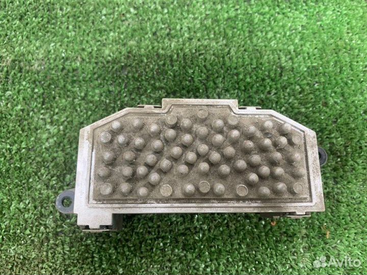 Резистор печки Volkswagen Golf хетчбэк 1.6 102