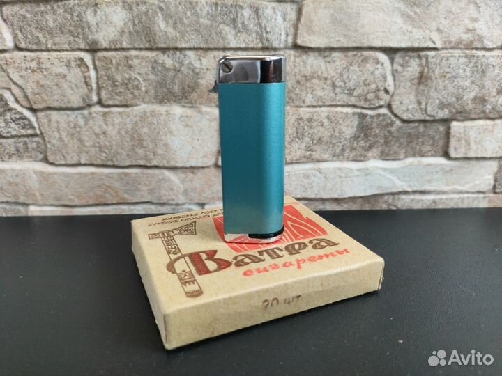 Советская зажигалка Ватра
