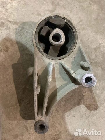 Подушка двигателя нижняя opel astra h