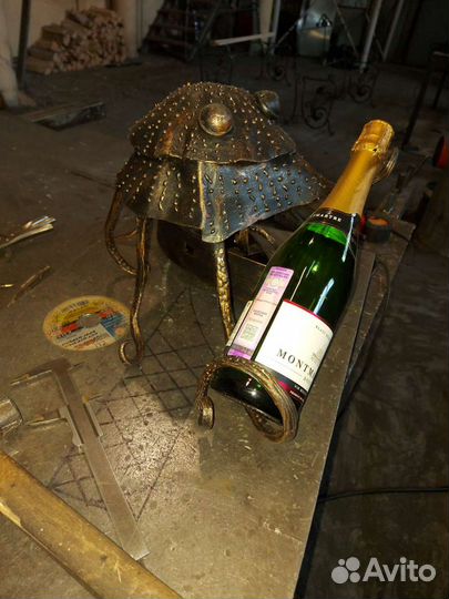 Подставка под шампанское вино