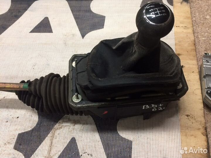 Кулиса переключения VW Passat B5+ 4B0711025E