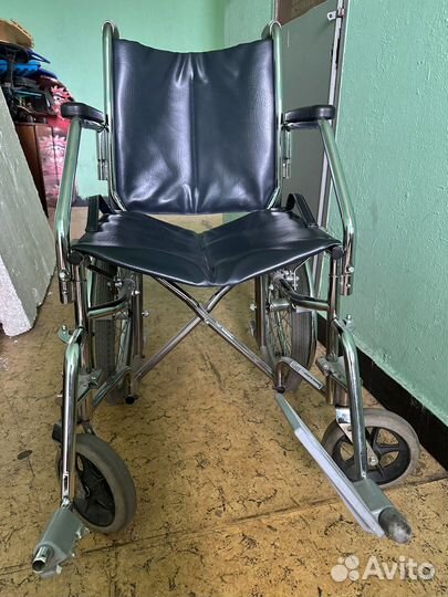 Инвалидная коляска прогулочная складная бу