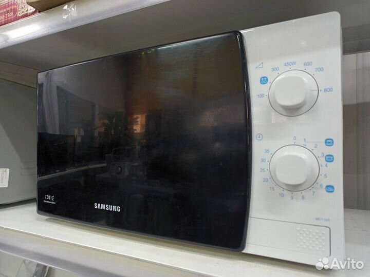 Микроволновая печь Samsung ME711KR