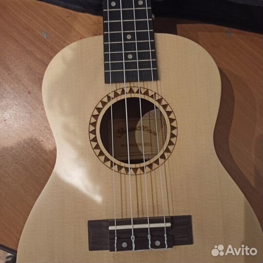 Укулеле сопрано Martin Romas с чехлом