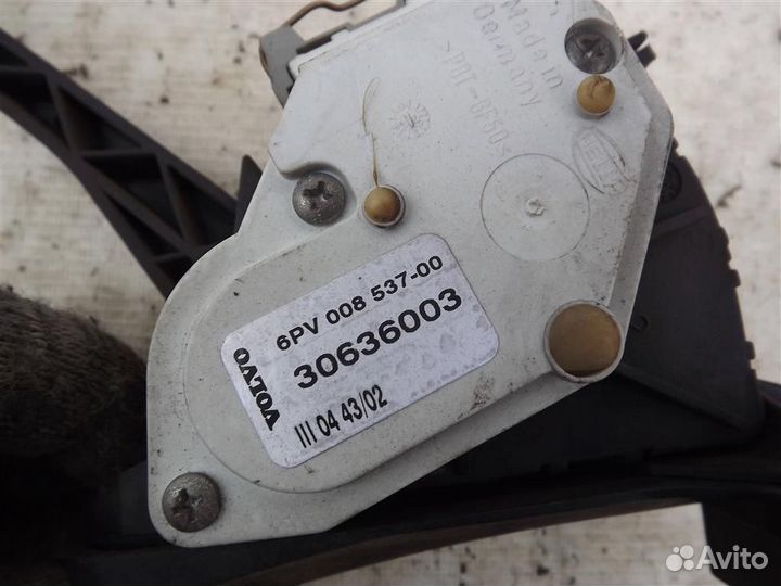 Педаль газа Вольво S60