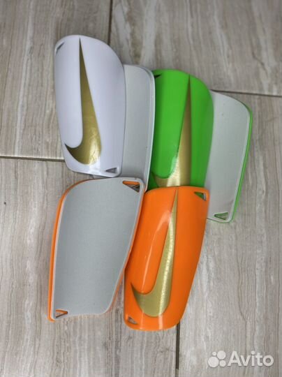 Щитки футбольные детские