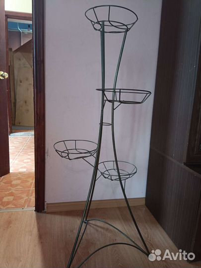 Подставка для цветов напольная металлическая