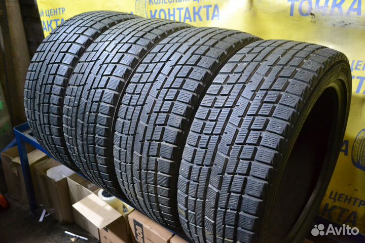 Yokohama Ice Guard IG30 215/45 R17