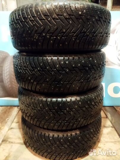 Nokian Tyres Hakkapeliitta 8 225/55 R17