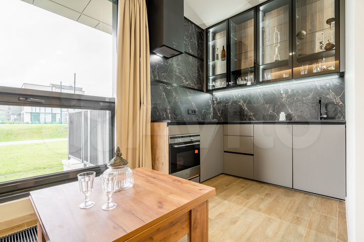 1-к. апартаменты, 46 м², 1/3 эт.