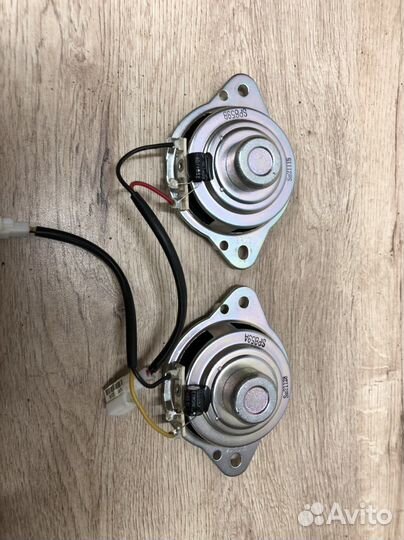 Динамик в обшивку двери Hyundai i40