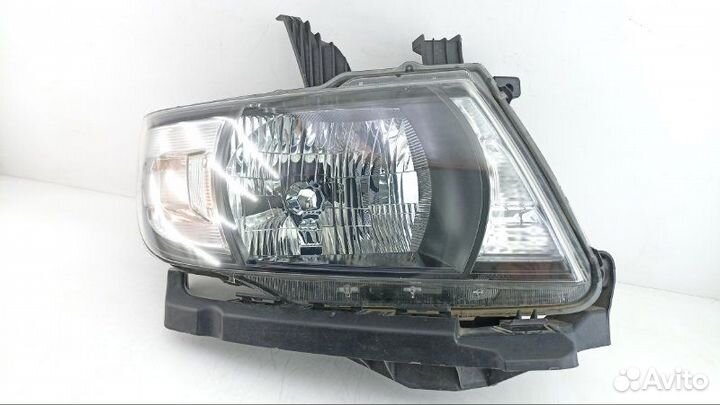 Фара правая Honda Mobilio Spike GK1