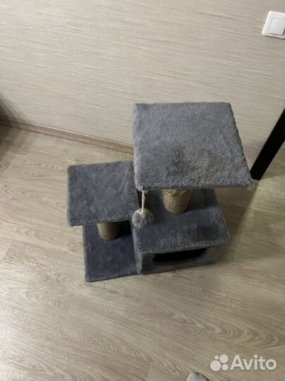 Домик для кошки с когтеточкой