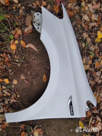 Крыло переднее левое Volkswagen Polo