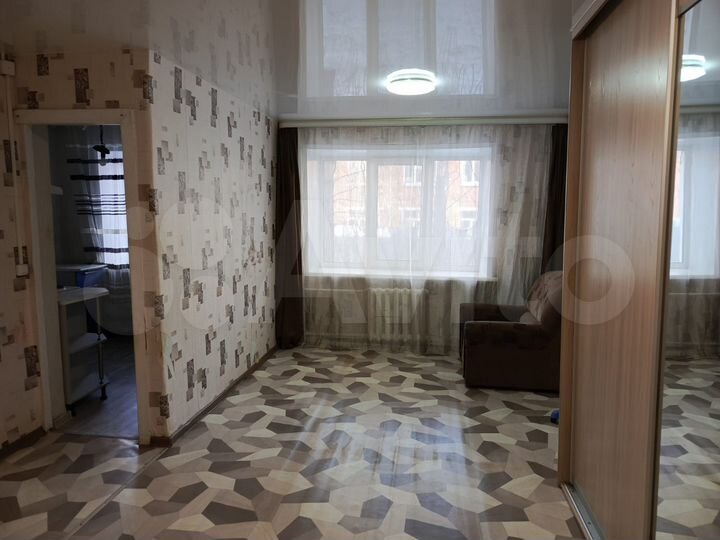 1-к. квартира, 33 м², 1/3 эт.