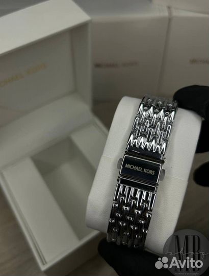 Наручные женские часы Michael Kors