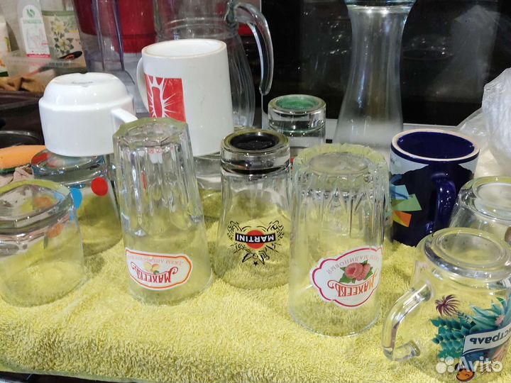 Тарелки, чашки, ложки