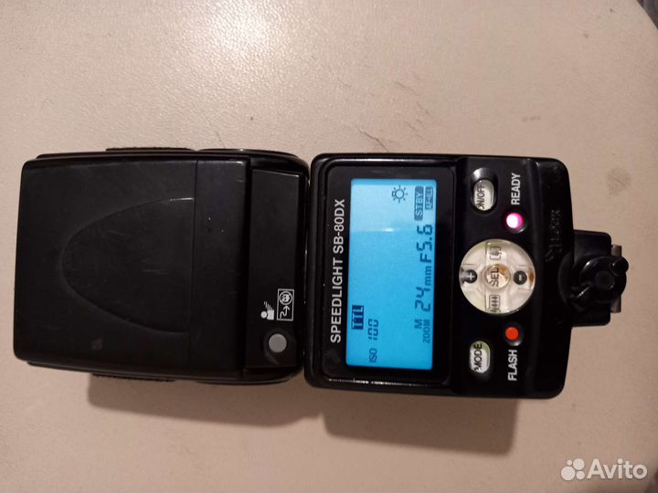 Вспышка для фотокамеры