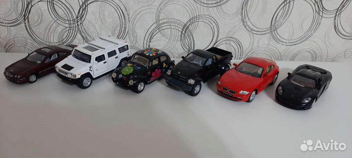 Коллекционные машинки kinsmart