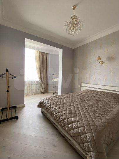 2-к. квартира, 92 м², 10/13 эт.